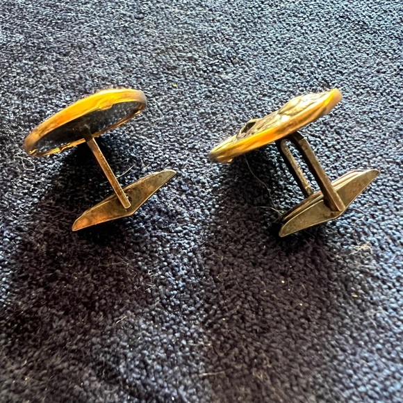 Rare Metropolitan Museum of Art Medusa Cufflinks in Mint condition - Picture 2 of 5